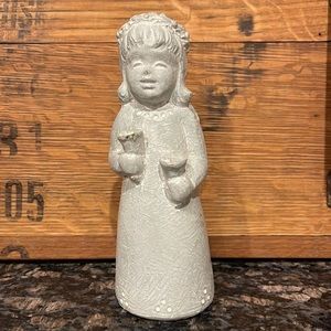 Isabel Bloom Holiday Statue 6” tall!